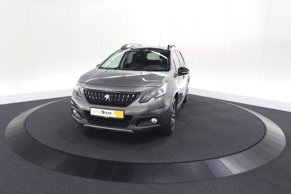 Peugeot 2008 PureTech 110 EAT6 GT Line | Trekhaak | Panoramadak | Apple Carplay | Parkeersensoren