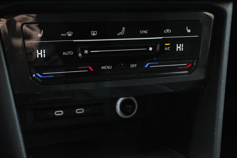 Volkswagen Tiguan 1.5 TSI DSG Active Navigatie App connect Wireless Adaptieve Cruise Control Travel Assist Parkeersensoren Camera Park Assist Stoel- en stuurverwarming Elektrische achterklep Virtual Cockpit