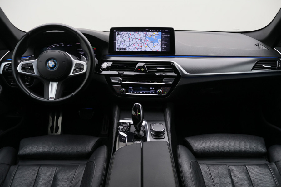 BMW 5 Serie Touring 530e M Sport Edition Leer, Soft-Close, 360° Camera, Head-Up, Stoelverwarming/ventilatie, LED, 19''