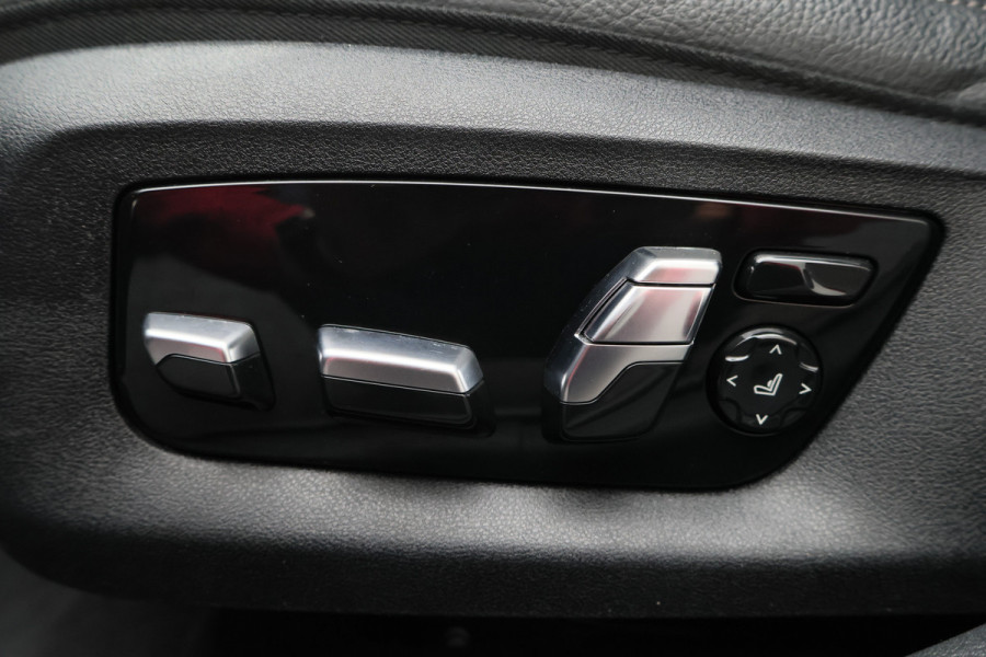 BMW 5 Serie Touring 530e M Sport Edition Leer, Soft-Close, 360° Camera, Head-Up, Stoelverwarming/ventilatie, LED, 19''