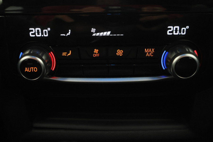 BMW 5 Serie Touring 530e M Sport Edition Leer, Soft-Close, 360° Camera, Head-Up, Stoelverwarming/ventilatie, LED, 19''