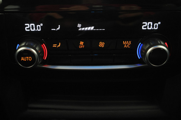 BMW 5 Serie Touring 530e M Sport Edition Leer, Soft-Close, 360° Camera, Head-Up, Stoelverwarming/ventilatie, LED, 19''