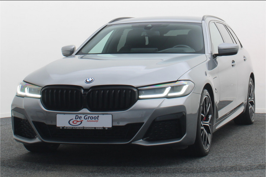 BMW 5 Serie Touring 530e M Sport Edition Leer, Soft-Close, 360° Camera, Head-Up, Stoelverwarming/ventilatie, LED, 19''