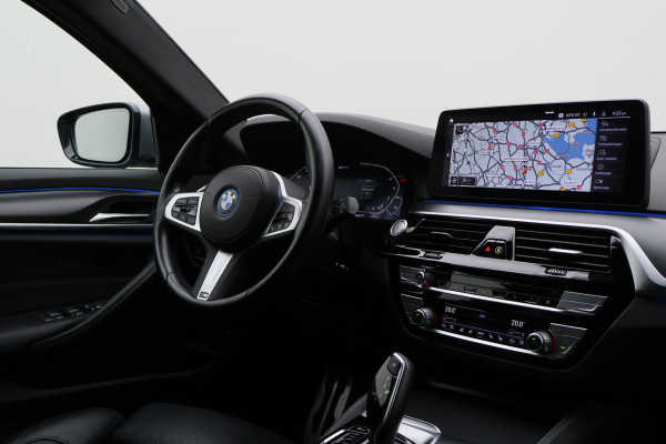 BMW 5 Serie Touring 530e M Sport Edition Leer, Soft-Close, 360° Camera, Head-Up, Stoelverwarming/ventilatie, LED, 19''