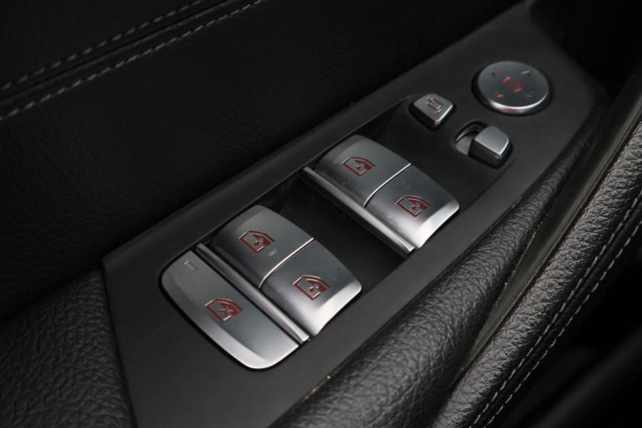 BMW 5 Serie Touring 530e M Sport Edition Leer, Soft-Close, 360° Camera, Head-Up, Stoelverwarming/ventilatie, LED, 19''