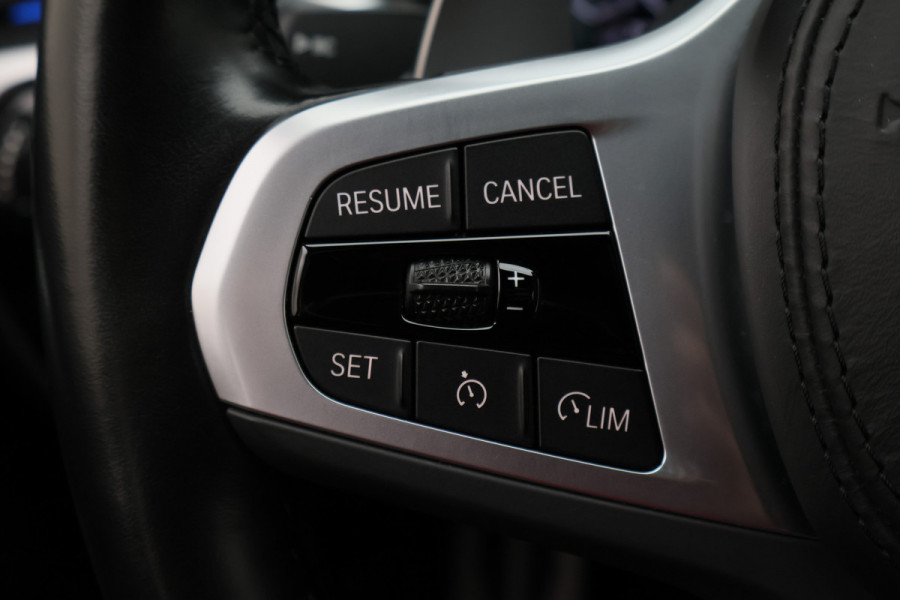 BMW 5 Serie Touring 530e M Sport Edition Leer, Soft-Close, 360° Camera, Head-Up, Stoelverwarming/ventilatie, LED, 19''