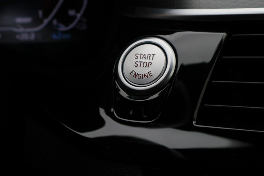BMW 5 Serie Touring 530e M Sport Edition Leer, Soft-Close, 360° Camera, Head-Up, Stoelverwarming/ventilatie, LED, 19''
