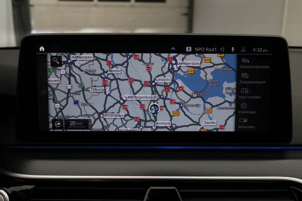 BMW 5 Serie Touring 530e M Sport Edition Leer, Soft-Close, 360° Camera, Head-Up, Stoelverwarming/ventilatie, LED, 19''