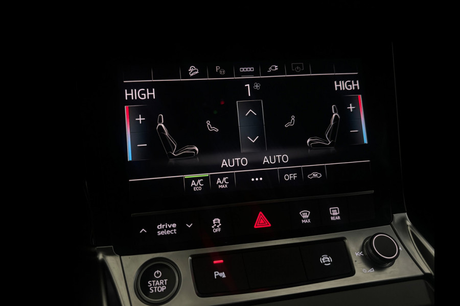 Audi e-tron 55 quattro S edition 95 kWh 96,2%|Trekhaak|Luchtvering|Lane Assist