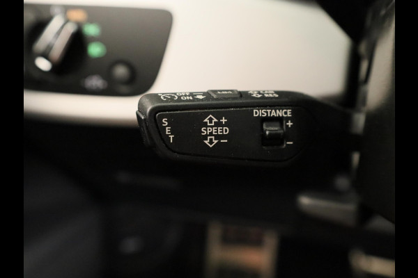 Audi A5 Sportback 35 TFSI S edition Competition 150pk | Panoramadak | Parkeercamera | Navigatie | S-line interieur |