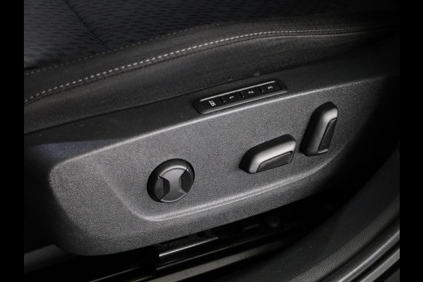 Škoda Octavia Combi 1.5 e-TSI Business Edition Plus 150pk DSG | Navigatie | Trekhaak wegklapbaar | Head-Up Display | Parkeercamera | Elektrisch verstelbare bestuurdersstoel met geheugen |
