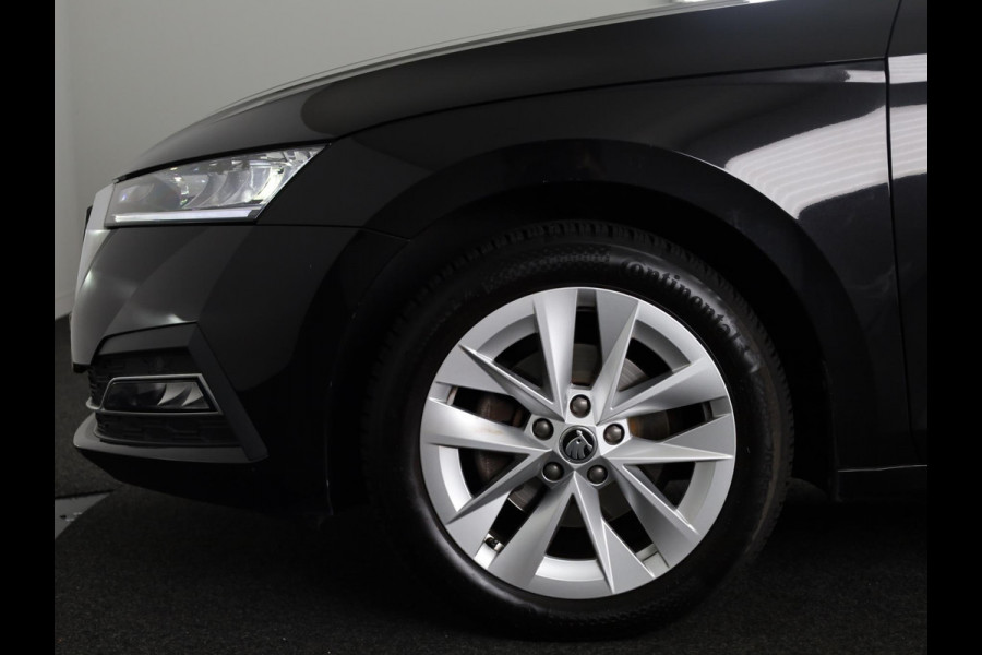 Škoda Octavia Combi 1.5 e-TSI Business Edition Plus 150pk DSG | Navigatie | Trekhaak wegklapbaar | Head-Up Display | Parkeercamera | Elektrisch verstelbare bestuurdersstoel met geheugen |
