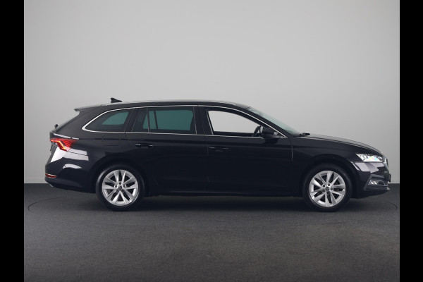 Škoda Octavia Combi 1.5 e-TSI Business Edition Plus 150pk DSG | Navigatie | Trekhaak wegklapbaar | Head-Up Display | Parkeercamera | Elektrisch verstelbare bestuurdersstoel met geheugen |