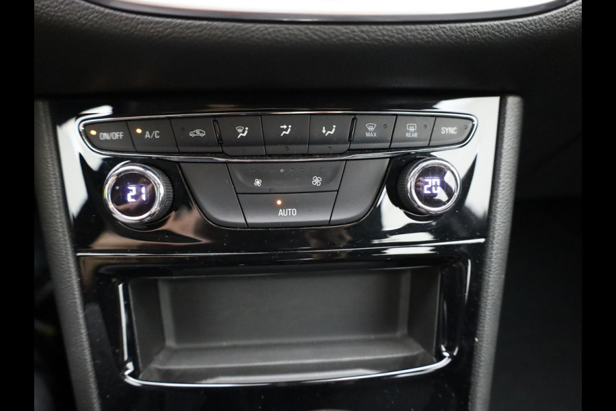 Opel Astra 1.4 Turbo Innovation | Navi | LMV | AGR Stoelen | PDC | Prijs Rijklaar!!