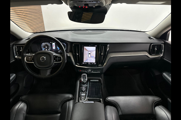 Volvo V60 2.0 T6 Recharge AWD R-Design | Elektr. trekhaak | Pano | 360° Camera |Massage | Stoelventilatie | CarPlay | Adaptive LED