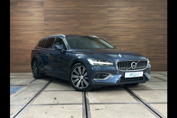 Volvo V60 2.0 T6 Recharge AWD R-Design | Elektr. trekhaak | Pano | 360° Camera |Massage | Stoelventilatie | CarPlay | Adaptive LED