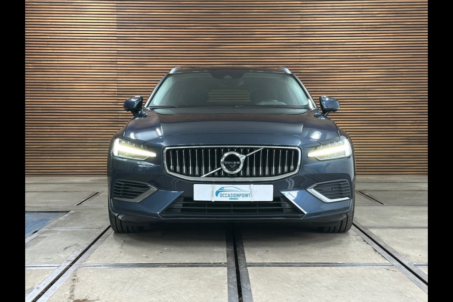 Volvo V60 2.0 T6 Recharge AWD R-Design | Elektr. trekhaak | Pano | 360° Camera |Massage | Stoelventilatie | CarPlay | Adaptive LED