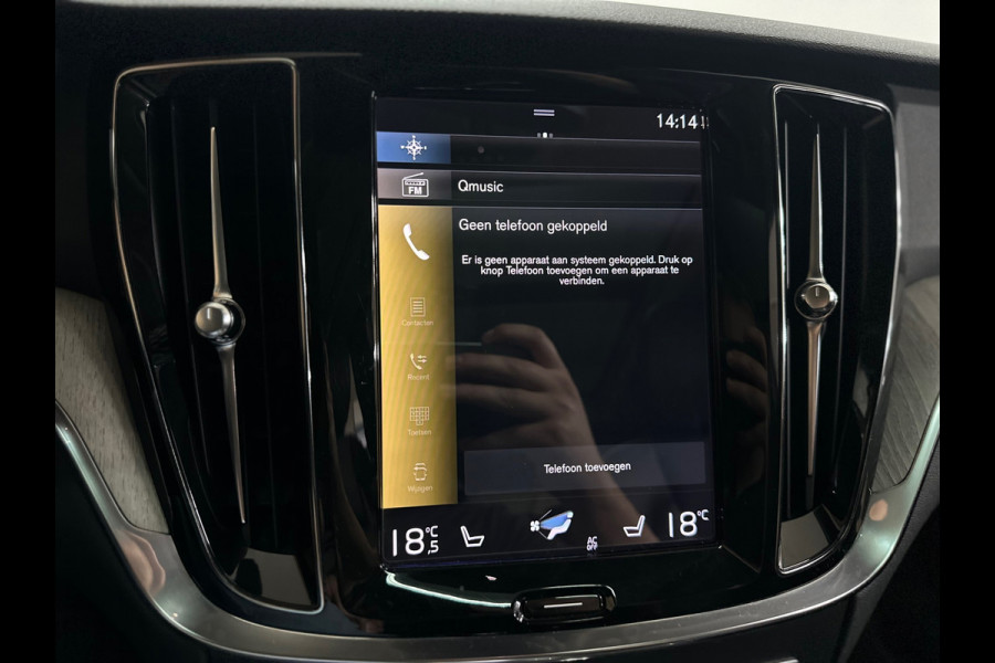 Volvo V60 2.0 T6 Recharge AWD R-Design | Elektr. trekhaak | Pano | 360° Camera |Massage | Stoelventilatie | CarPlay | Adaptive LED