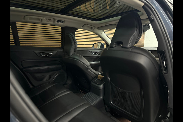 Volvo V60 2.0 T6 Recharge AWD R-Design | Elektr. trekhaak | Pano | 360° Camera |Massage | Stoelventilatie | CarPlay | Adaptive LED