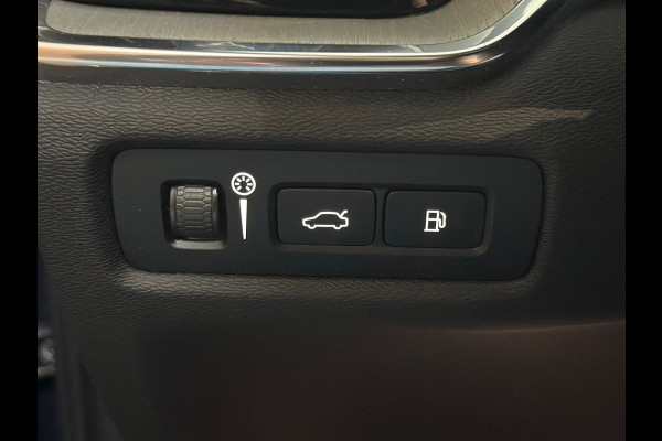 Volvo V60 2.0 T6 Recharge AWD R-Design | Elektr. trekhaak | Pano | 360° Camera |Massage | Stoelventilatie | CarPlay | Adaptive LED
