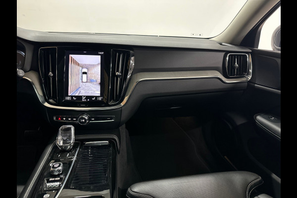 Volvo V60 2.0 T6 Recharge AWD R-Design | Elektr. trekhaak | Pano | 360° Camera |Massage | Stoelventilatie | CarPlay | Adaptive LED
