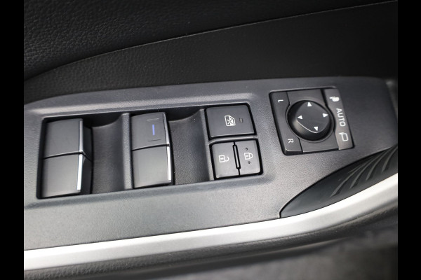 Toyota RAV4 2.5 Hybrid Dynamic | NL Auto | Camera | PDC | Trekhaak | Apple \ Android | Bearlock | Prijs Rijklaar!!