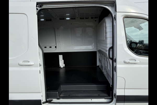 Maxus eDeliver 9 72kWh 204PK Nieuw! Elektrisch L3H2 280km WLTP ACC Stoelverwarming Snelladen Carplay LED Airco