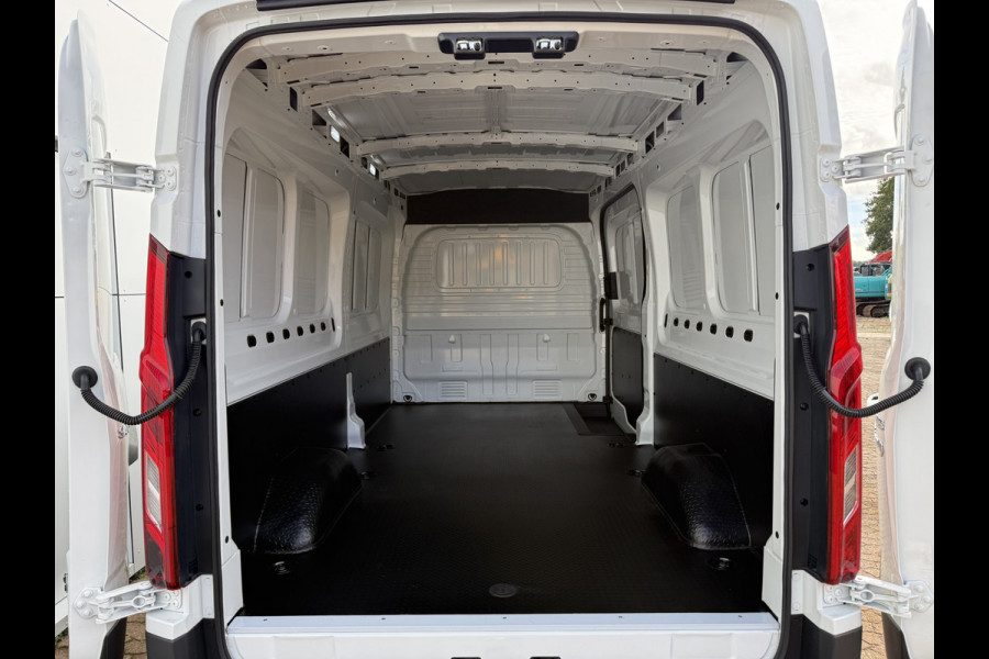 Maxus eDeliver 9 72kWh 204PK Nieuw! Elektrisch L3H2 280km WLTP ACC Stoelverwarming Snelladen Carplay LED Airco