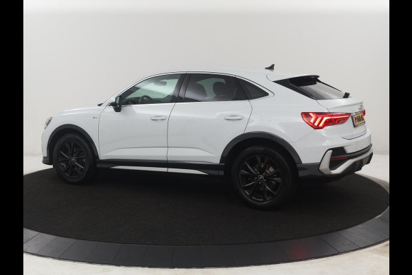 Audi Q3 Sportback 35 TFSI S Edition Camera | Adaptive cruise control | Carplay | Stoelverwarming | Elektrische kofferbak | S-Line |