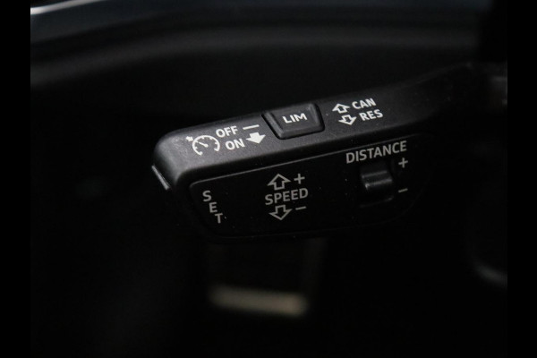 Audi Q3 Sportback 35 TFSI S Edition Camera | Adaptive cruise control | Carplay | Stoelverwarming | Elektrische kofferbak | S-Line |