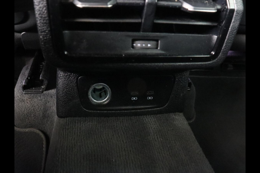 Audi Q3 Sportback 35 TFSI S Edition Camera | Adaptive cruise control | Carplay | Stoelverwarming | Elektrische kofferbak | S-Line |