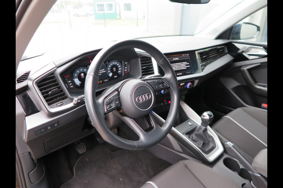Audi A1 Sportback 25 TFSI Advanced edition Led , Stoelverwaming, Cruise , Climate control , Soundsysteem, PDC achter,etc. Navigatie via carplay.