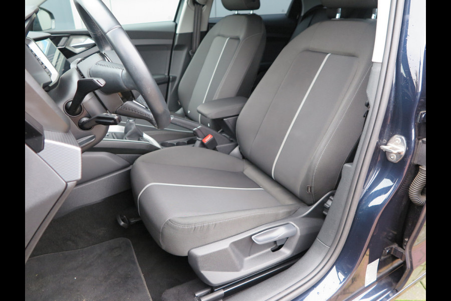 Audi A1 Sportback 25 TFSI Advanced edition Led , Stoelverwaming, Cruise , Climate control , Soundsysteem, PDC achter,etc. Navigatie via carplay.