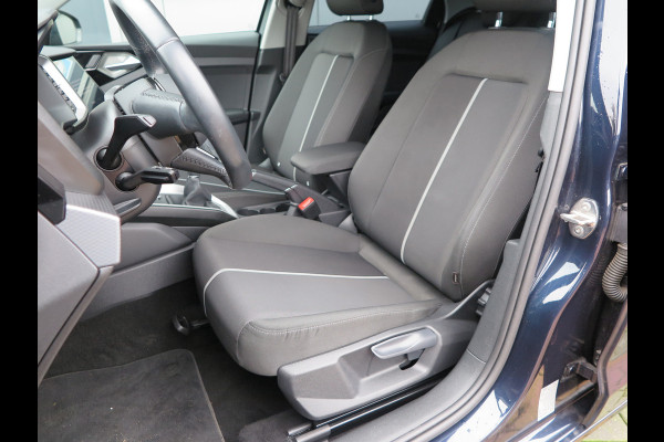 Audi A1 Sportback 25 TFSI Advanced edition Led , Stoelverwaming, Cruise , Climate control , Soundsysteem, PDC achter,etc. Navigatie via carplay.