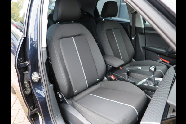 Audi A1 Sportback 25 TFSI Advanced edition Led , Stoelverwaming, Cruise , Climate control , Soundsysteem, PDC achter,etc. Navigatie via carplay.