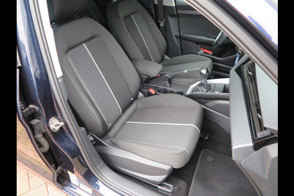 Audi A1 Sportback 25 TFSI Advanced edition Led , Stoelverwaming, Cruise , Climate control , Soundsysteem, PDC achter,etc. Navigatie via carplay.