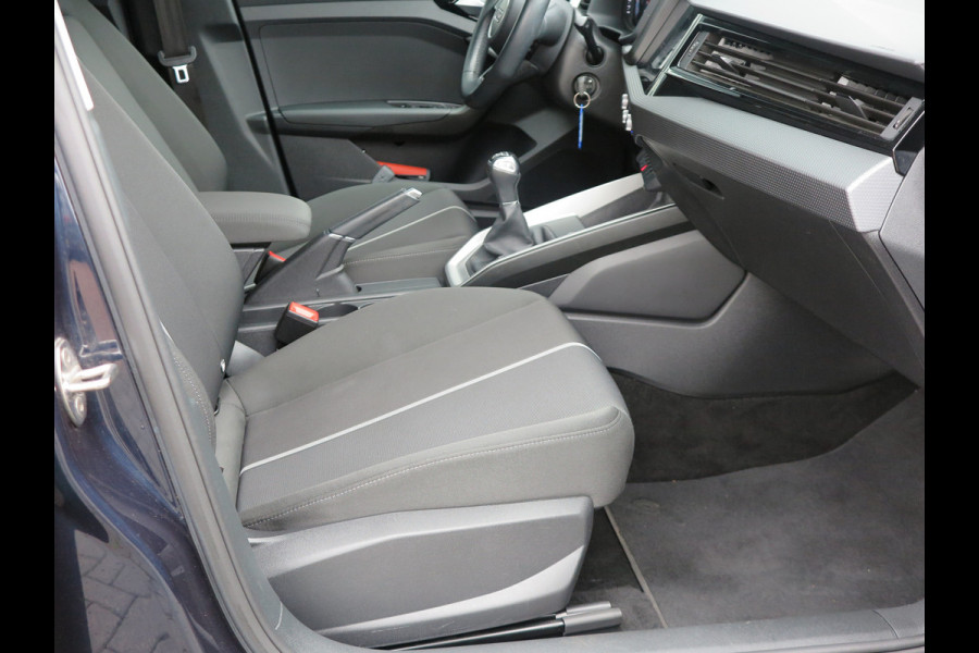 Audi A1 Sportback 25 TFSI Advanced edition Led , Stoelverwaming, Cruise , Climate control , Soundsysteem, PDC achter,etc. Navigatie via carplay.