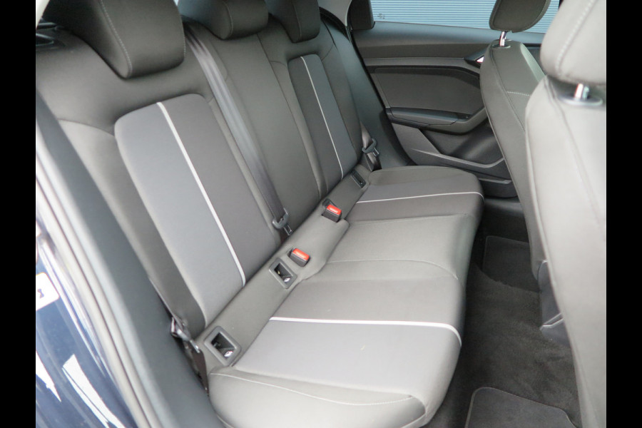 Audi A1 Sportback 25 TFSI Advanced edition Led , Stoelverwaming, Cruise , Climate control , Soundsysteem, PDC achter,etc. Navigatie via carplay.