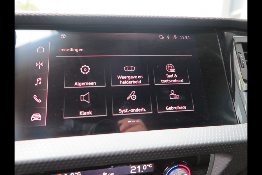 Audi A1 Sportback 25 TFSI Advanced edition Led , Stoelverwaming, Cruise , Climate control , Soundsysteem, PDC achter,etc. Navigatie via carplay.