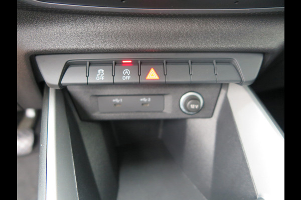 Audi A1 Sportback 25 TFSI Advanced edition Led , Stoelverwaming, Cruise , Climate control , Soundsysteem, PDC achter,etc. Navigatie via carplay.