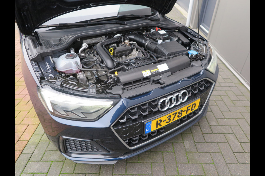 Audi A1 Sportback 25 TFSI Advanced edition Led , Stoelverwaming, Cruise , Climate control , Soundsysteem, PDC achter,etc. Navigatie via carplay.