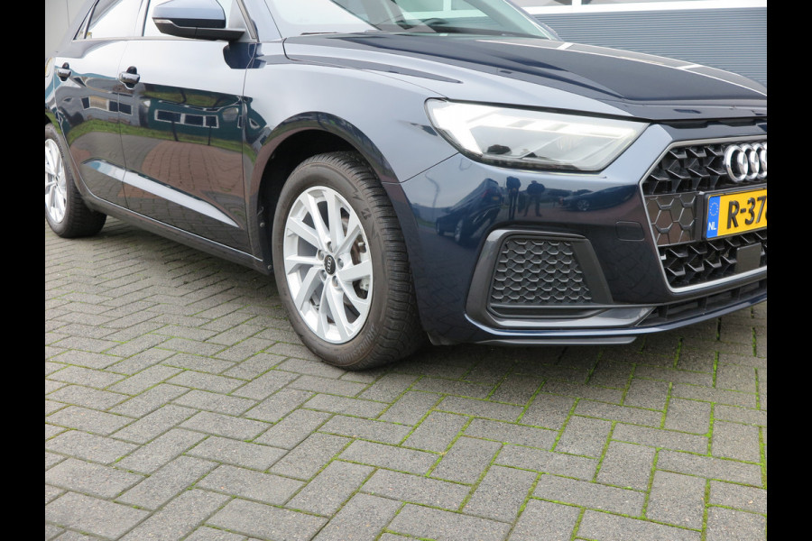 Audi A1 Sportback 25 TFSI Advanced edition Led , Stoelverwaming, Cruise , Climate control , Soundsysteem, PDC achter,etc. Navigatie via carplay.
