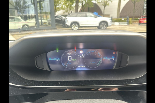 Peugeot e-408 Allure 58 kWh SOH 99% | NIEUWE AUTO | ACHTERUITRIJCAMERA | KEYLESS | STOEL + STUURVERWARMING | ADAP. CRUISE | APPLE CARPLAY | RIJKLAAR INCL. 12 MND BOVAG GARANTIE |