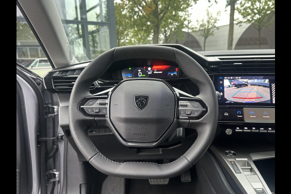 Peugeot e-408 Allure 58 kWh SOH 99% | NIEUWE AUTO | ACHTERUITRIJCAMERA | KEYLESS | STOEL + STUURVERWARMING | ADAP. CRUISE | APPLE CARPLAY | RIJKLAAR INCL. 12 MND BOVAG GARANTIE |