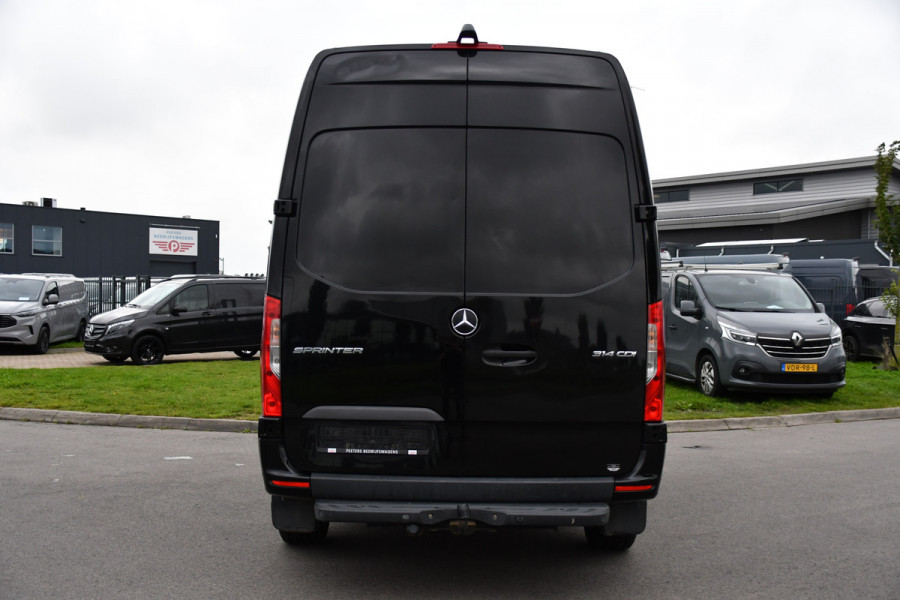 Mercedes-Benz Sprinter 314 2.2 CDI L2H2 RWD Black Edition Camera, Carplay, Sensoren, 143pk, Automaat, Trekhaak, 7'' Mbux, Uniek!