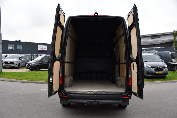 Mercedes-Benz Sprinter 314 2.2 CDI L2H2 RWD Black Edition Camera, Carplay, Sensoren, 143pk, Automaat, Trekhaak, 7'' Mbux, Uniek!