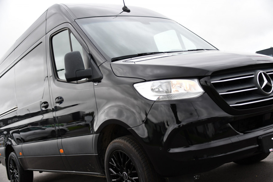 Mercedes-Benz Sprinter 314 2.2 CDI L2H2 RWD Black Edition Camera, Carplay, Sensoren, 143pk, Automaat, Trekhaak, 7'' Mbux, Uniek!