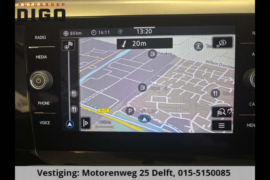 Volkswagen Polo 1.0 TSI COMFORTLINE NAVIGATIE GARANTIE 2031* PDC VOOR EN ACHTER . DRAADLOOS TELEFOONOPLADER .