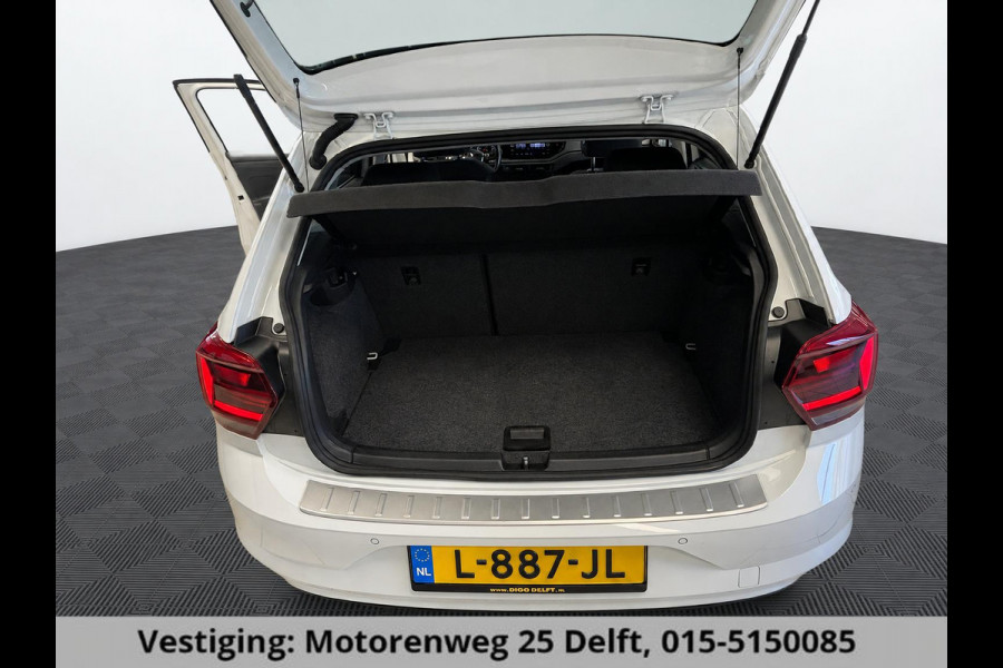 Volkswagen Polo 1.0 TSI COMFORTLINE NAVIGATIE GARANTIE 2031* PDC VOOR EN ACHTER . DRAADLOOS TELEFOONOPLADER .
