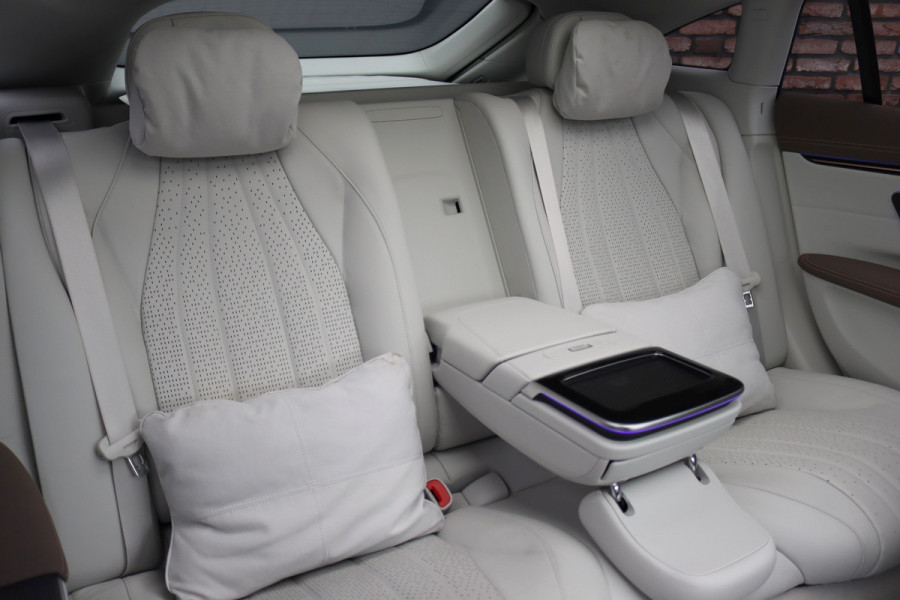 Mercedes-Benz EQS 450+ AMG Line 108 kWh | Luchtvering | Hyperscreen | Achterasbesturing | Distronic | Panoramadak | Elek. Achterstoelen | Camera | Keyless Go |